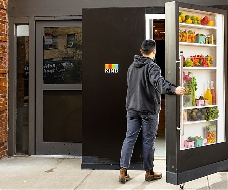 Hidden Farmers Market Lets You Shop Fresh Produce Without Paying