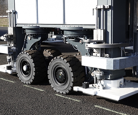 (Video) Portable Bridge Unlocks Road Construction Without Traffic Diversions