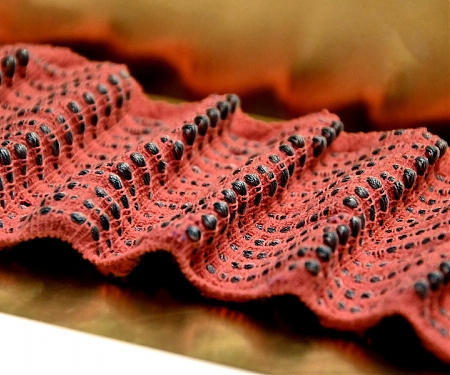 (Video) MIT Media Lab - Robotic Fibers Can Make Breath-Monitoring Garments