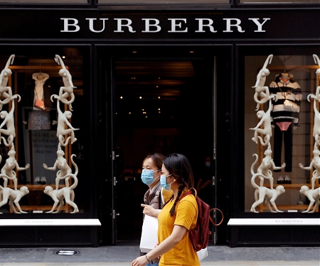 With the Return of the ‘90s, Burberry Tries to Be Cool Again