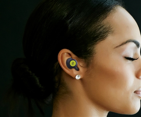 Nēsos Closes $16.5M To Develop Rheumatoid Arthritis Earbud