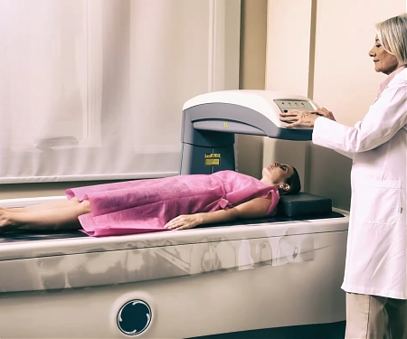 Common Bone Density Scan Can Predict Later-Life Dementia Risk