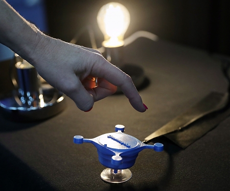 (CES 2022) Nanotech Startup Somalytics Shows Off Tiny Paper-based Capacitive Sensors