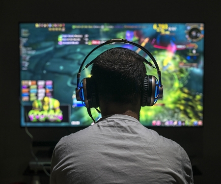 Game Livestreaming Should Grow 10% to 728.8M Viewers This Year