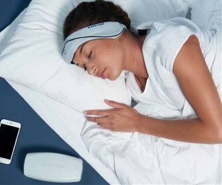 Head-Pinging Wearable Designed to Improve Users' Sleep - SleepLoop