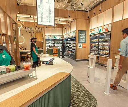 Starbucks Has Launched a Cafe in NYC That Uses Amazon's Cashierless Payment System