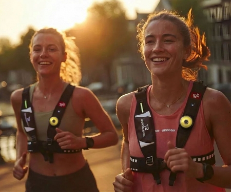 RunSafePRO : Smart Running Vest with Radar & GPS Alerts