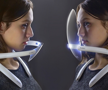 (Video) Air-Ring Wearable Air Purifier Looks Out of this World
