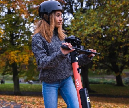 E-Scooters Embrace AI to Cut Down on Pedestrian Collisions
