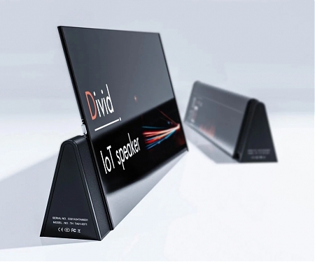 This Speaker Concept Shows Flexible Screens Done Right