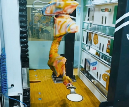 (Video) Pizzaiola Aims to Robotize The Humble Pizzeria