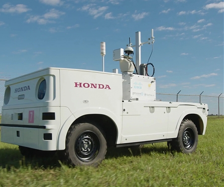 (Video) Honda's Autonomous Work Vehicle Goes on Patrol at Toronto Pearson Airport