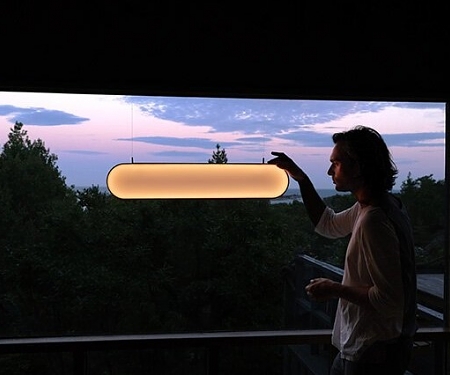 A Self-Powered Ambient Solar Light That Brings The Sun Indoors - Sunne