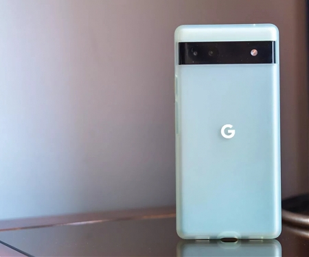 (Patent) New Patent Shows Google's Foldable Phone with a Bezel Camera