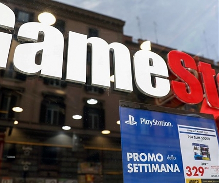 Koreans Buy Tesla, GameStop as Foreign Stock Buying Hits Record