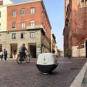 (Video) Italian Self-Driving Delivery Drone Takes to The Streets - YAPE