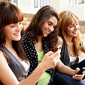 Teens Still Prefer Texting to Instant Messaging