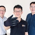 (Video) This Smart Gaming Glove May Soon Merge Humans with Machines - The InfinityGlove