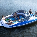 Amazon Now Sells a Boat-Shaped Pool Float That Fits Up to 6 Poople