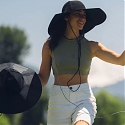 (Video) This Solar-Powered Hat Lets You Wear Your Power Bank on Your Head