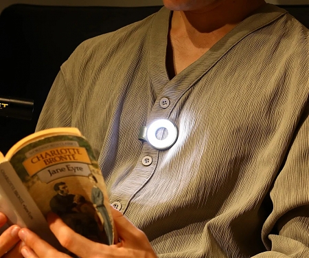 The 4-in-1 Hands-Free EDC Flashlight